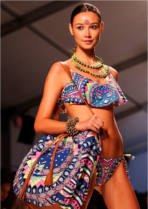 В каком наряде отправиться на пляж?