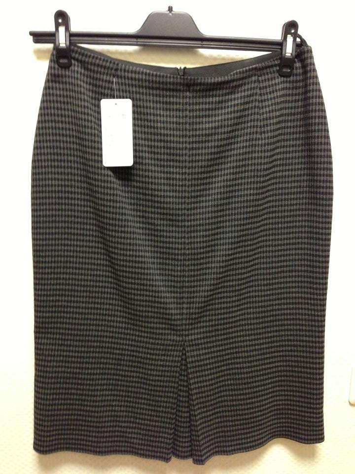 Всем девушкам подойдет юбка с завышенной талией