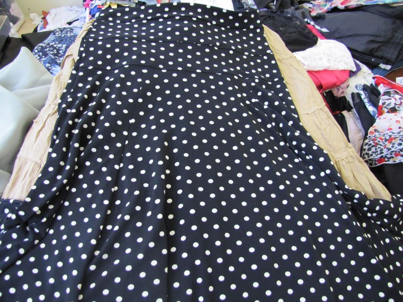 Всем девушкам подойдет юбка с завышенной талией